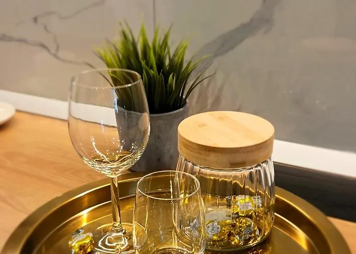 Apartament Modern With Free Parking & Balcony - Lannister Bucureşti