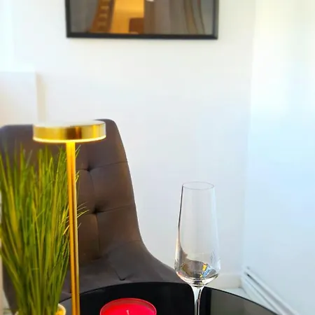 Modern With Free Parking & Balcony - Lannister Bucureşti