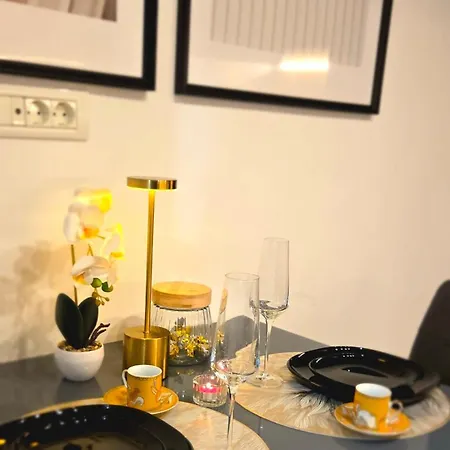 Modern With Free Parking & Balcony - Lannister Apartmán Bukurešť