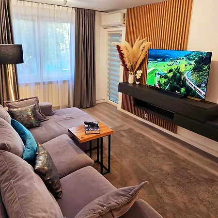 Modern With Free Parking & Balcony - Lannister Apartmán